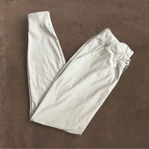 Under Armour Soft Gray Athletic Pants